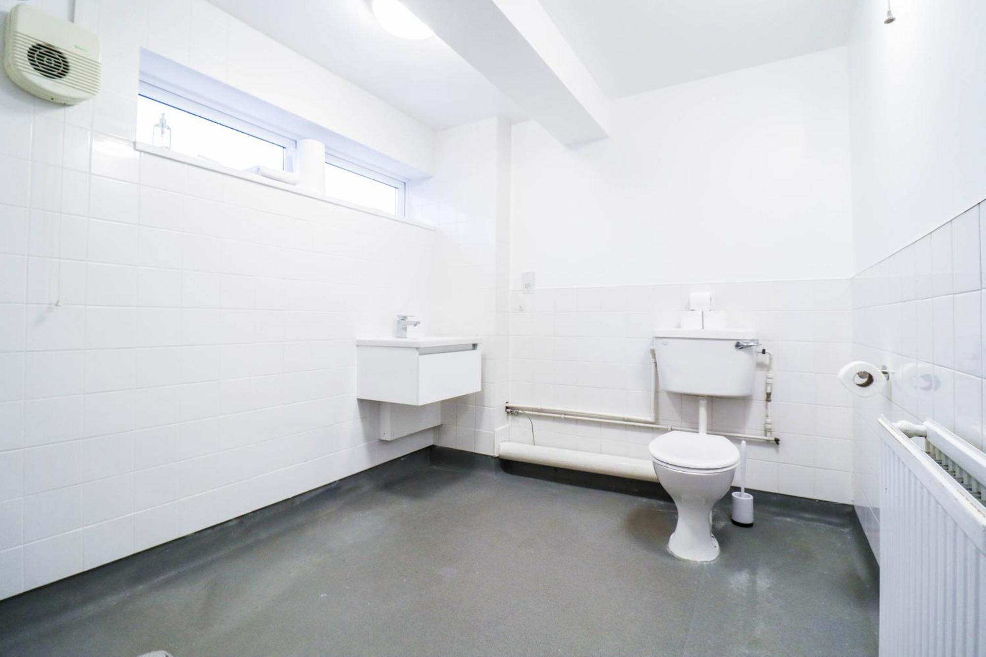 Bright And Spacious Contractor House L Parking! Borehamwood Exterior photo